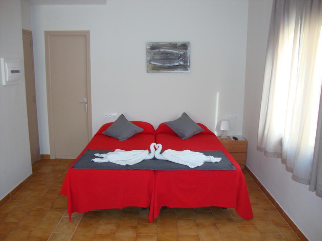 Apartaments Claudi ตอสซาเดมาร์ ภายนอก รูปภาพ